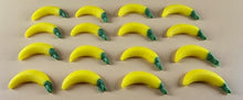16 x Edible 3D Single Bananas Fruit, icing, cupcake toppers