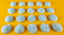 20 x Edible 3D 20mm roses rose flowers icing toppers, cake cupcakes decorations T009