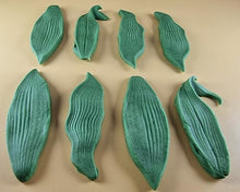 8 x Edible 3D Mixed Sized Leaves, Leaf, icing, cupcake toppers T140