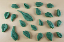 20 x Edible 3D Mixed Leaves, Leaf, icing toppers, cake cupcakes T137