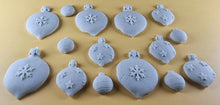 15 x Edible 3D 50mm Christmas Baubles, icing toppers, cake cupcakes decorations T091
