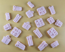 20 x Edible 3D 20mm Birthday, Chirstmas Presents, icing toppers, cake cupcakes decorations T087