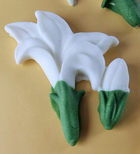 12 x Edible 3D 50mm Lily Flowers icing toppers, cake cupcakes decorations T109