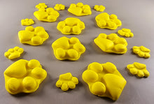 18 x Edible 3D 40mm Dog Paws, icing toppers, cake cupcakes decorations T036