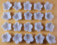 20 x Edible 3D 25mm Cherry Blossoms Flowers, icing toppers, cake cupcakes decorations T069