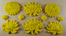 10 x Edible 3D 50mm Chrysanthemum Flower Set icing toppers, cake cupcakes T111