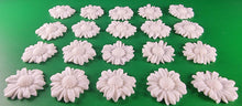 20 x Edible 3D 30mm daisies daisy flowers icing toppers, cake cupcakes decorations T015
