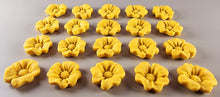 20 x Edible 3D 20mm flower flowers icing toppers, cake cupcakes decorations T019