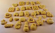30 x Edible 3D Baby Toppers, icing toppers, cake cupcakes decorations T064