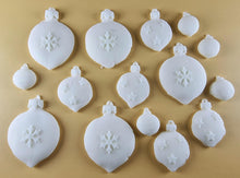 15 x Edible 3D 50mm Christmas Baubles, icing toppers, cake cupcakes decorations T091