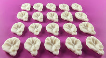 20 x Edible 3D 18mm flower flowers icing toppers, cake cupcakes decorations T033