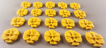 20 x Edible 3D 20mm flower flowers icing toppers, cake cupcakes decorations T028