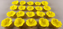 20 x Edible 3D 25mm Buttercup flowers icing toppers, cake cupcakes decorations T045