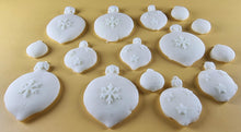 15 x Edible 3D 50mm Christmas Baubles, icing toppers, cake cupcakes decorations T091