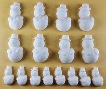 16 x Edible 3D 45mm Snowmen Snowman, Christmas icing toppers, cake cupcakes decorations T096