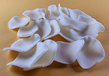 18 x Edible 3D 36mm Rose Petals icing toppers, cake cupcakes decorations T044