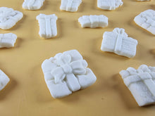 20 x Edible 3D 20mm Birthday, Chirstmas Presents, icing toppers, cake cupcakes decorations T087