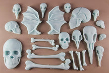 20 x Edible 3D 50mm Skull and Bones set icing toppers, cake cupcakes decorations T057