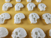 16 x Edible 3D 25mm Skulls, Halloween, icing toppers, cake cupcakes decorations T093