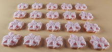 20 x Edible 3D 20mm flower flowers icing toppers, cake cupcakes decorations T022