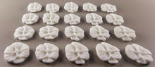 20 x Edible 3D 20mm flower flowers icing toppers, cake cupcakes decorations T028