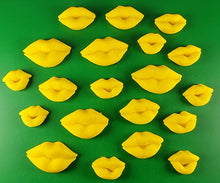 20 x Edible 3D 25mm Mixed Size Lips icing toppers, cake cupcakes decorations T050