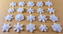 20 x Edible 3D 20mm Small Snowflakes icing toppers, cake cupcakes decorations T062