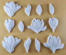 12 x Edible 3D 50mm Tulip Lilly flowers Set, icing toppers, cake cupcakes decorations T076