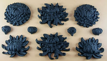 10 x Edible 3D 50mm Chrysanthemum Flower Set icing toppers, cake cupcakes T111