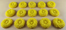 15 x Edible 3D Large Dahlia flowers, icing toppers, cake cupcakes decorations T078