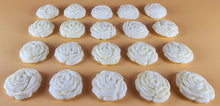 20 x Edible 3D 25mm roses rose flowers icing toppers, cake cupcakes decorations T008