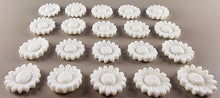 20 x Edible 3D 22mm flower flowers icing toppers, cake cupcakes decorations T030