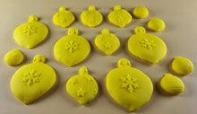 15 x Edible 3D 50mm Christmas Baubles, icing toppers, cake cupcakes decorations T091