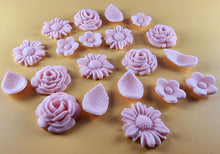 20 Piece Edible 3D Bouquet Flower set, icing toppers, cake cupcakes decorations T070