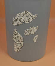 30 x Simply Heaven Edible Pre-Made Ready to Use Edible Cake Lace made from mat 44