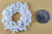 4 x Edible 3D 60mm Rose Wreaths, icing toppers, cake cupcakes decorations T086