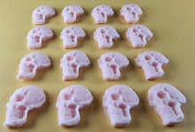 16 x Edible 3D 25mm Skulls, Halloween, icing toppers, cake cupcakes decorations T093