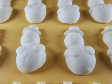 16 x Edible 3D 45mm Snowmen Snowman, Christmas icing toppers, cake cupcakes decorations T096