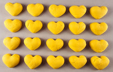 20 x Edible 3D 20mm Hearts icing toppers, cake cupcakes decorations T058