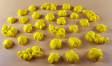 30 x Edible 3D 10mm Snowdrop Flowers, icing toppers, cake cupcakes decorations T066