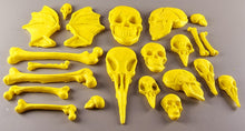 20 x Edible 3D 50mm Skull and Bones set icing toppers, cake cupcakes decorations T057