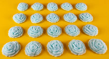 20 x Edible 3D 20mm roses rose flowers icing toppers, cake cupcakes decorations T009