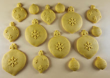 15 x Edible 3D 50mm Christmas Baubles, icing toppers, cake cupcakes decorations T091