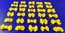 30 x Edible 3D small bows bow icing toppers, cake cupcakes decorations T012