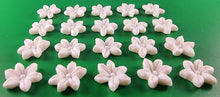 20 x Edible 3D 20mm flower flowers icing toppers, cake cupcakes decorations T034