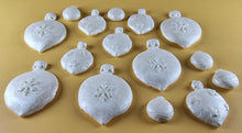 15 x Edible 3D 50mm Christmas Baubles, icing toppers, cake cupcakes decorations T091
