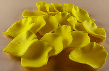 18 x Edible 3D 36mm Rose Petals icing toppers, cake cupcakes decorations T044
