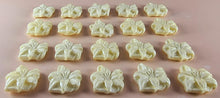 20 x Edible 3D 20mm flower flowers icing toppers, cake cupcakes decorations T022