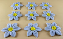 9 x Edible 3D 40mm Wild daffodil Flowers icing toppers, cake cupcakes T121