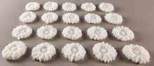 20 x Edible 3D 20mm flower flowers icing toppers, cake cupcakes decorations T021